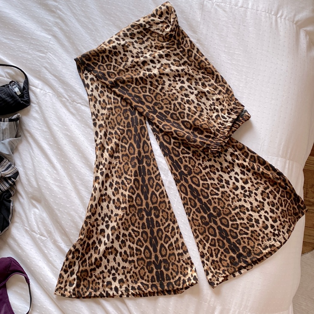 Flare pants small